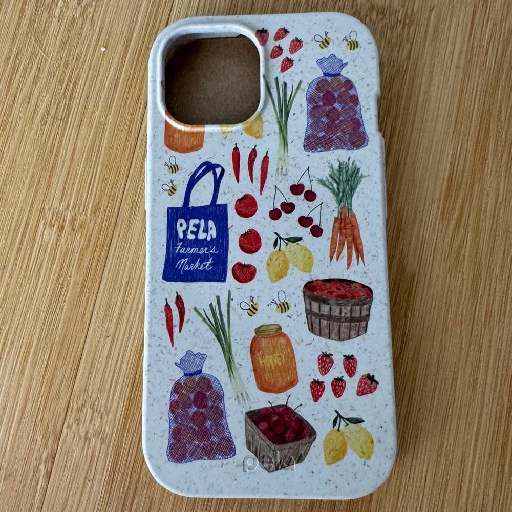 Pela iPhone 15